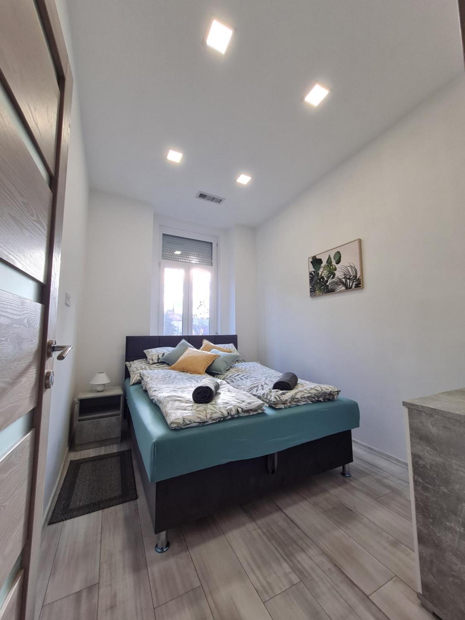 Napfeny Apartman Szeged Exterior foto